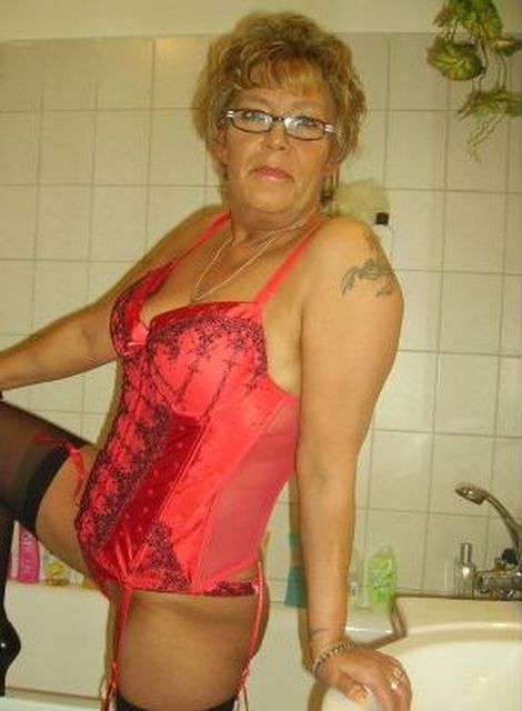 Pepina65 - Reiche, aber natürlich Frau sucht einen attraktiven Partner!