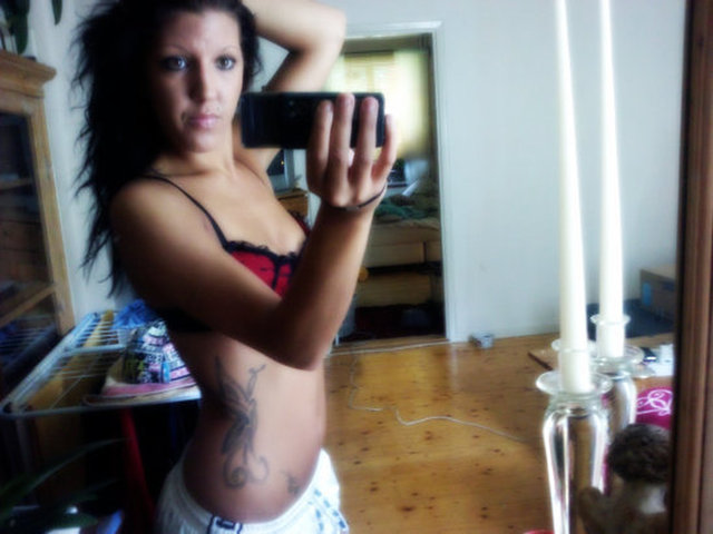 Amelie28 - Junge Frau sucht Mann ab 40!