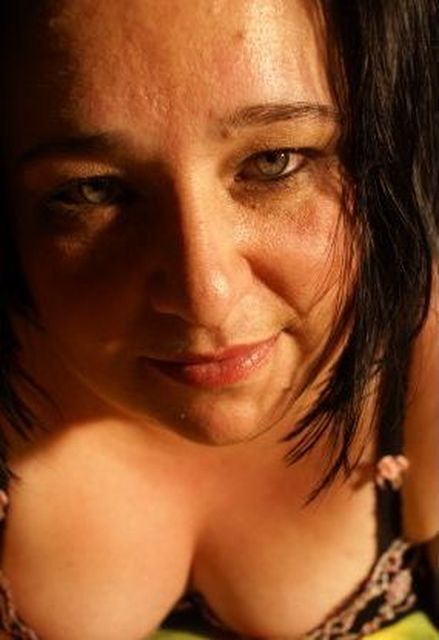 Sarah46 - Ich hatte es nicht immer leicht im Leben!