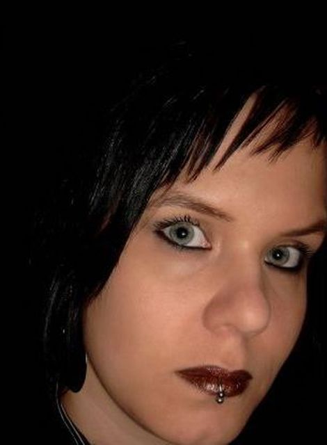 GothicQueen - Gothic Lady sucht Spielball!