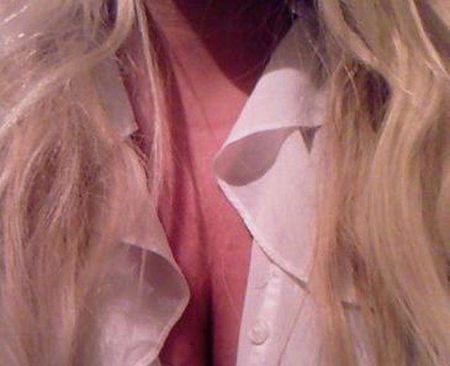 Busen40 - Hausfrau und gelangweilt!