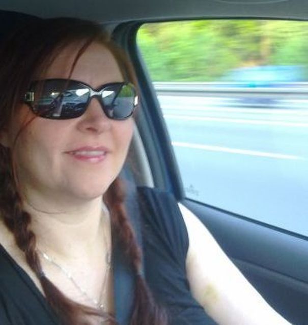 Leander44 - Grossbusige Frau sucht schlanken Mann!