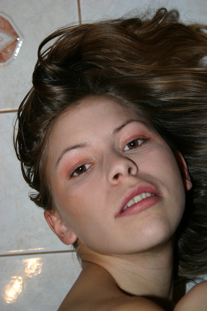 Jasmin - Ich rasiere mich DORT täglich!